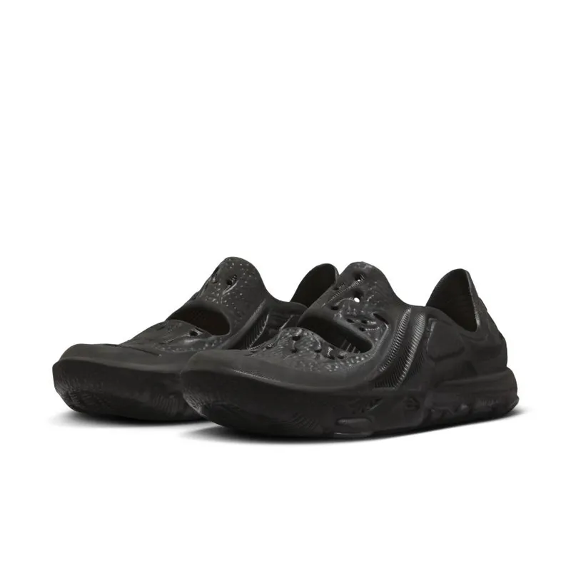 Nike ISPA Universal ‘Black’ (DM0886-002)