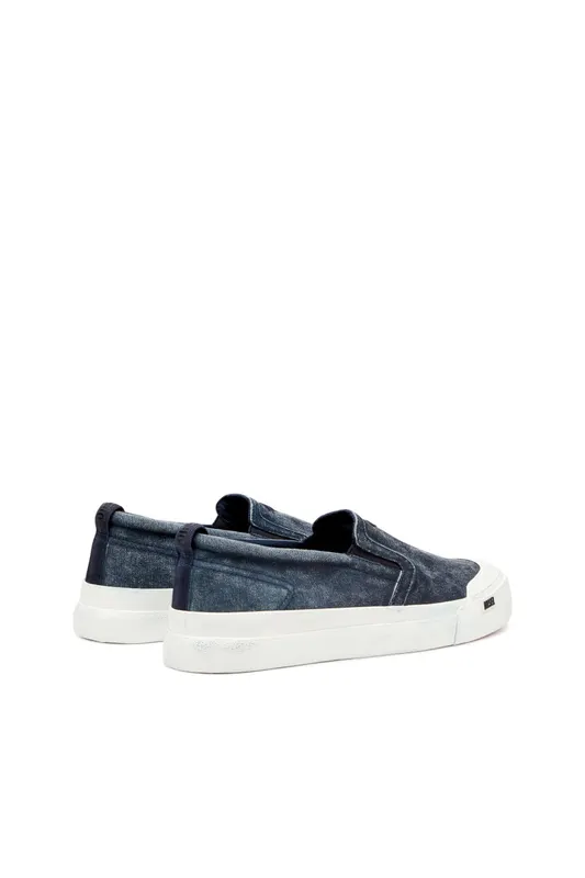 Diesel S-athos Slip On (Y03268P6955T6327 https://nl.diesel.com/en/sneakers/s-athos-slip-on-blue/Y03268P6955T6327.htm)