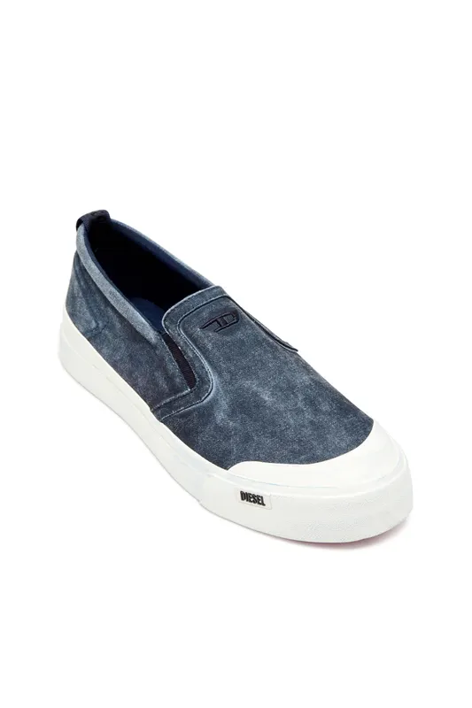 Diesel S-athos Slip On (Y03268P6955T6327 https://nl.diesel.com/en/sneakers/s-athos-slip-on-blue/Y03268P6955T6327.htm)