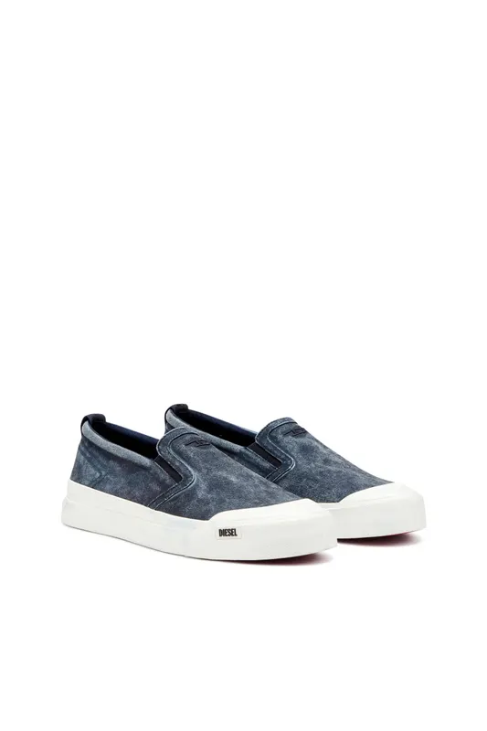 Diesel S-athos Slip On (Y03268P6955T6327 https://nl.diesel.com/en/sneakers/s-athos-slip-on-blue/Y03268P6955T6327.htm)
