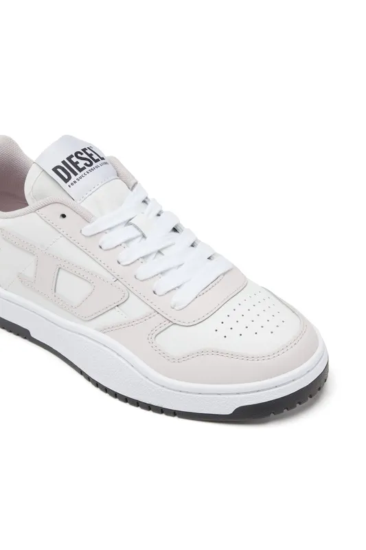 Diesel S-ukiyo V2 Low W (Y03362P5576HA417 https://nl.diesel.com/en/sneakers/s-ukiyo-v2-low-w-multicolor/Y03362P5576HA417.htm)