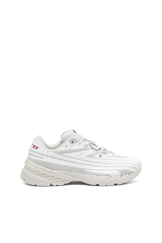 Diesel D-airspeed Low (Y03436P6907HA497 https://nl.diesel.com/en/sneakers/d-airspeed-low-multicolor/Y03436P6907HA497.htm)