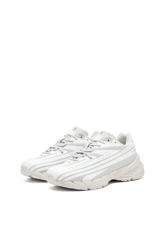 Diesel D-airspeed Low (Y03436P6907HA497 https://nl.diesel.com/en/sneakers/d-airspeed-low-multicolor/Y03436P6907HA497.htm)