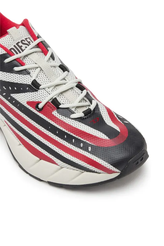 Diesel D-airspeed Low (Y03436P6909HA402 https://nl.diesel.com/en/sneakers/d-airspeed-low-multicolor/Y03436P6909HA402.htm)