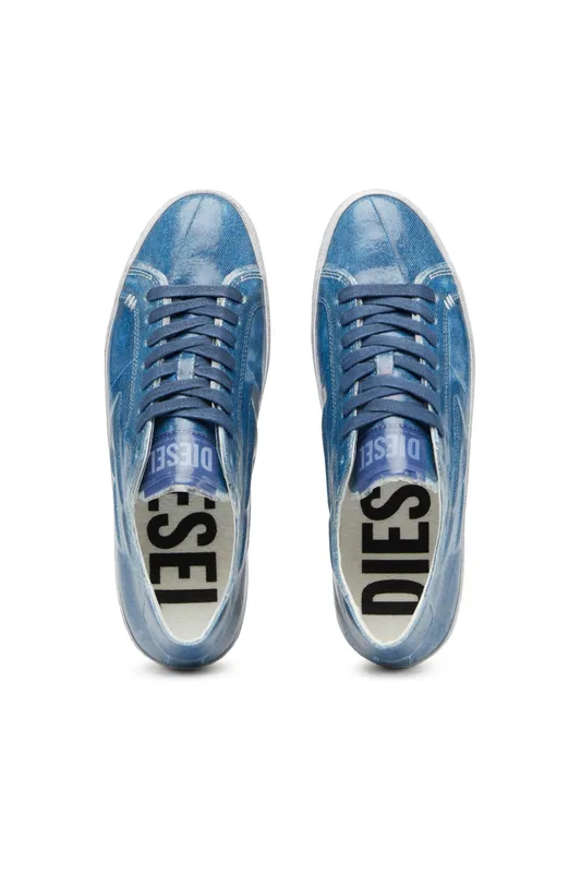 Diesel S-leroji Low (Y02741P5595H0507 https://nl.diesel.com/en/sneakers/s-leroji-low-blue/Y02741P5595H0507.htm)