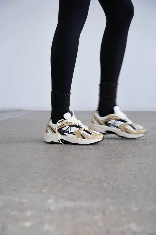 Arkk Oserra “Gold Black” (EL6701-1069-M)