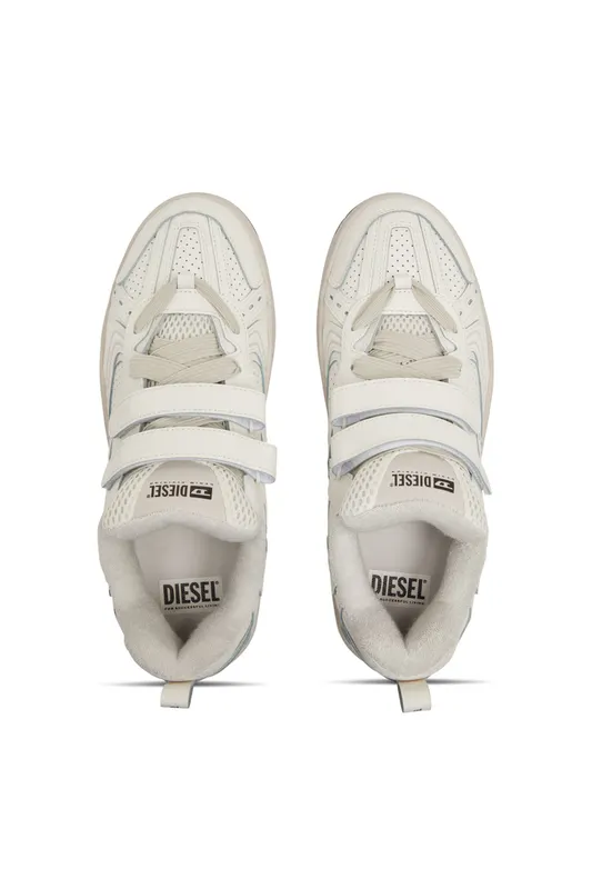 Diesel S-ukiyo Skt (Y03407P6903T1001 https://nl.diesel.com/en/sneakers/s-ukiyo-skt-white/Y03407P6903T1001.htm)