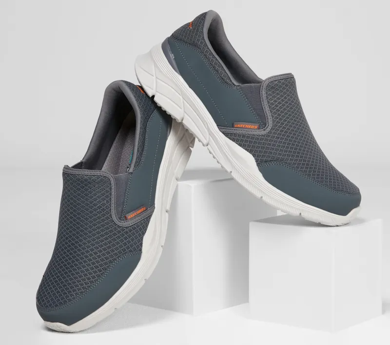 Skechers Relaxed Fit: Equalizer 4.0 – Persisting – Houtskool / Oranje (232017-CCOR)