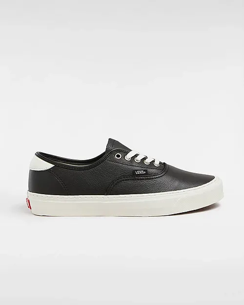 VANS Authentic Lux Zwart (VN000CZKBLK)