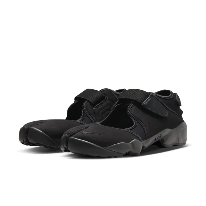 Nike Air Rift ‘Black and Cool Grey’ (HF5389-001)
