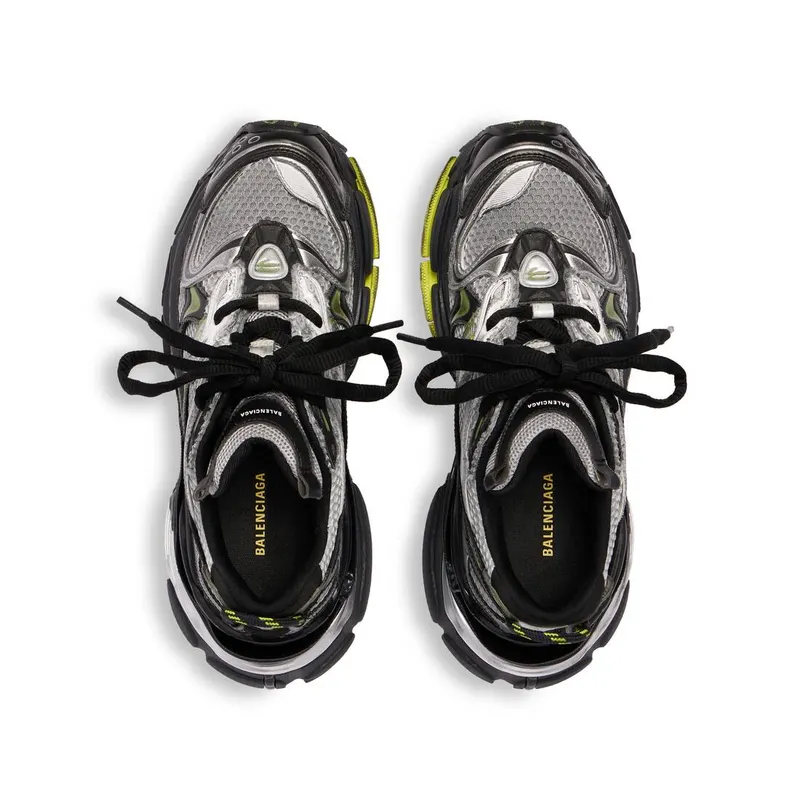 Balenciaga Runner 2.0 Sneaker Silver (779066W3RXP8137)