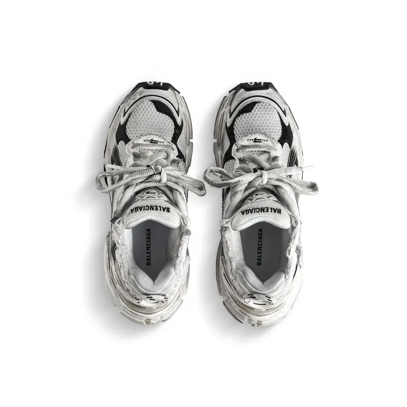 Balenciaga Runner Gradient Sneaker White / Black (772774WRUNG9010)