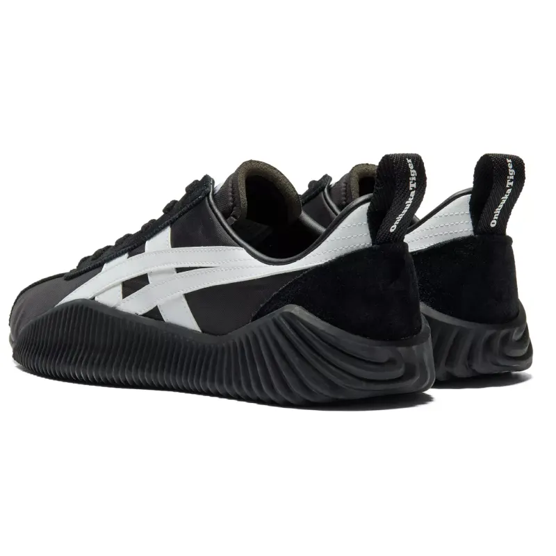 Onitsuka Tiger ACROMOUNT BLACK/WHITE (1183B257.001)