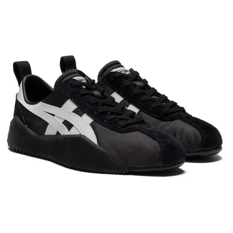 Onitsuka Tiger ACROMOUNT BLACK/WHITE (1183B257.001)