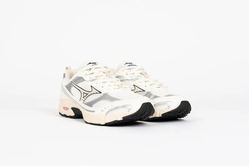 Mizuno MXR OG ‘SPORTS PACK’ White/Beige/Silver | D1GA245104