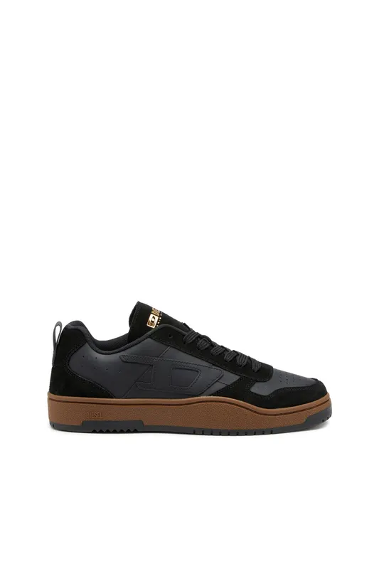 Diesel S-ukiyo V2 Low (Y03363P6889T8013 https://nl.diesel.com/en/sneakers/s-ukiyo-v2-low-black/Y03363P6889T8013.htm)