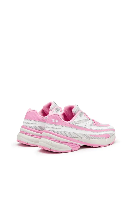 Diesel D-airspeed Low W (Y03458P6909HA492 https://nl.diesel.com/en/sneakers/d-airspeed-low-w-multicolor/Y03458P6909HA492.htm)