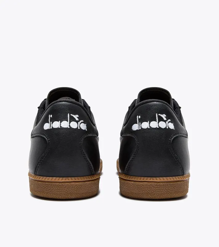 Diadora Trainer Black / White (501.181246_C0641)
