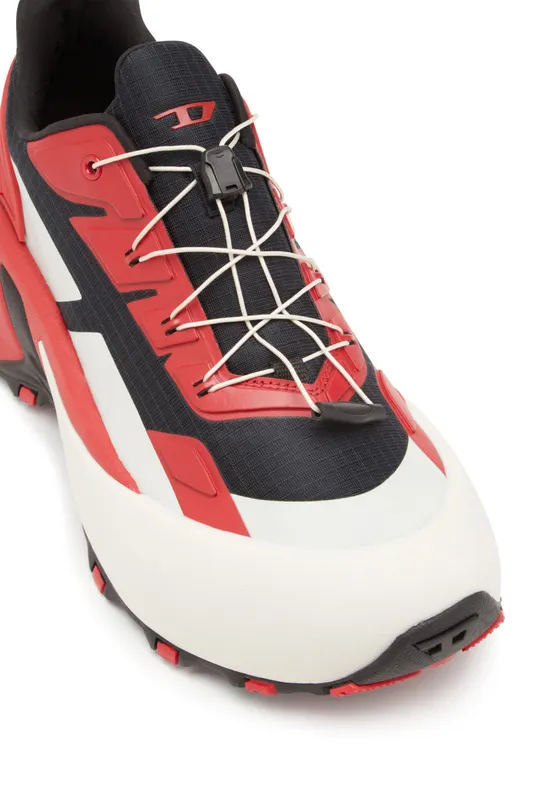 Diesel D-cage Runner (Y03444P6918HA495 https://nl.diesel.com/en/sneakers/d-cage-runner-multicolor/Y03444P6918HA495.htm)