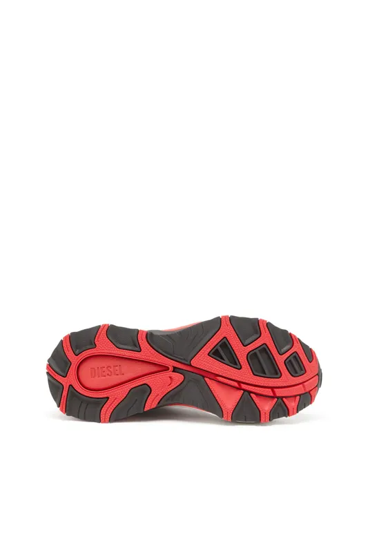 Diesel D-cage Runner (Y03444P6918HA495 https://nl.diesel.com/en/sneakers/d-cage-runner-multicolor/Y03444P6918HA495.htm)