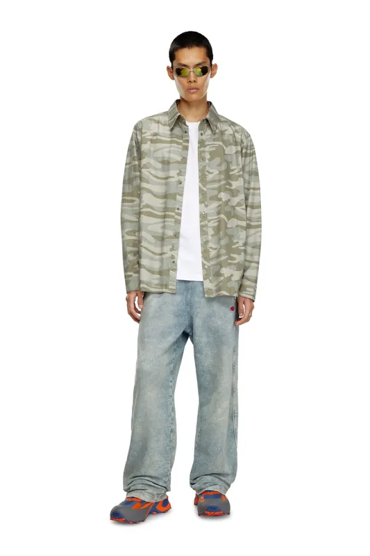Diesel D-cage Runner (Y03444P6918HA496 https://nl.diesel.com/en/sneakers/d-cage-runner-multicolor/Y03444P6918HA496.htm)