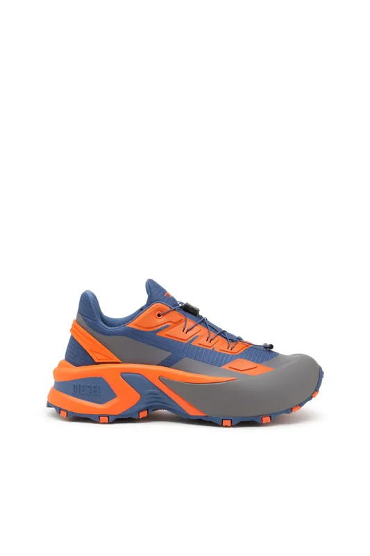 Diesel D-cage Runner (Y03444P6918HA496 https://nl.diesel.com/en/sneakers/d-cage-runner-multicolor/Y03444P6918HA496.htm)