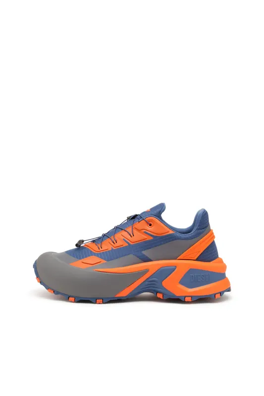 Diesel D-cage Runner (Y03444P6918HA496 https://nl.diesel.com/en/sneakers/d-cage-runner-multicolor/Y03444P6918HA496.htm)