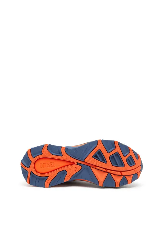 Diesel D-cage Runner (Y03444P6918HA496 https://nl.diesel.com/en/sneakers/d-cage-runner-multicolor/Y03444P6918HA496.htm)