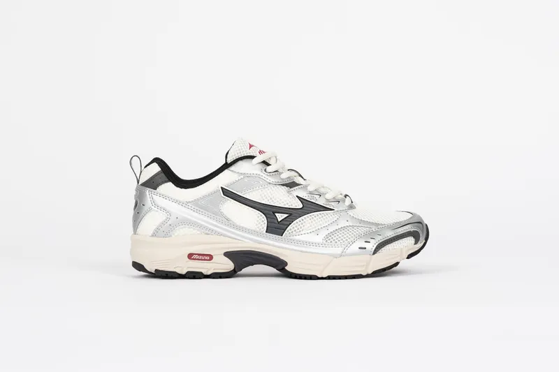 Mizuno MXR OG ‘SPORTS PACK’ White/Black/Silver | D1GA245101