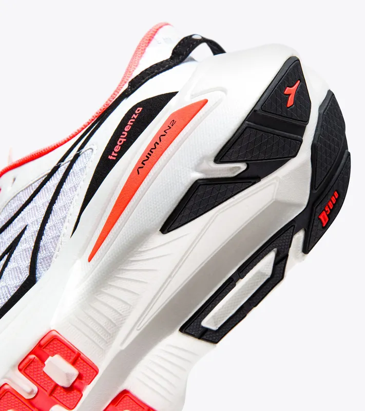Diadora Frequenza W Black / White / Peach Fluo (101.180249_C8990)