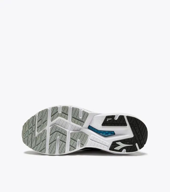 Diadora Mythos Blushield Vigore 3 Wide W Black / White (c7406) (101.181033_C7406)