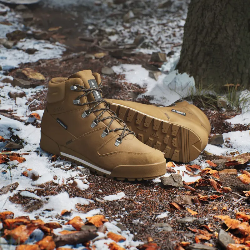 adidas Terrex Snowpitch COLD.RDY Hiking (IH3664)