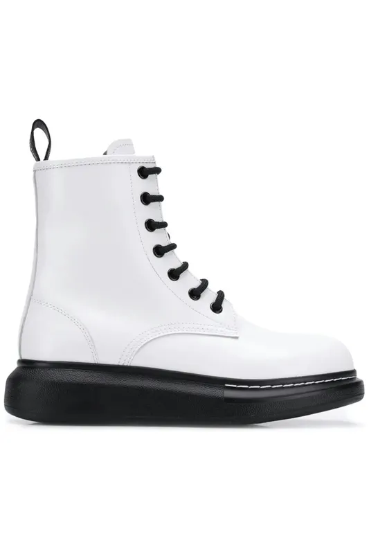 Alexander McQueen Glossed-Leather Platform Ankle Boot White Black (Women’s) (586394WHX519061)