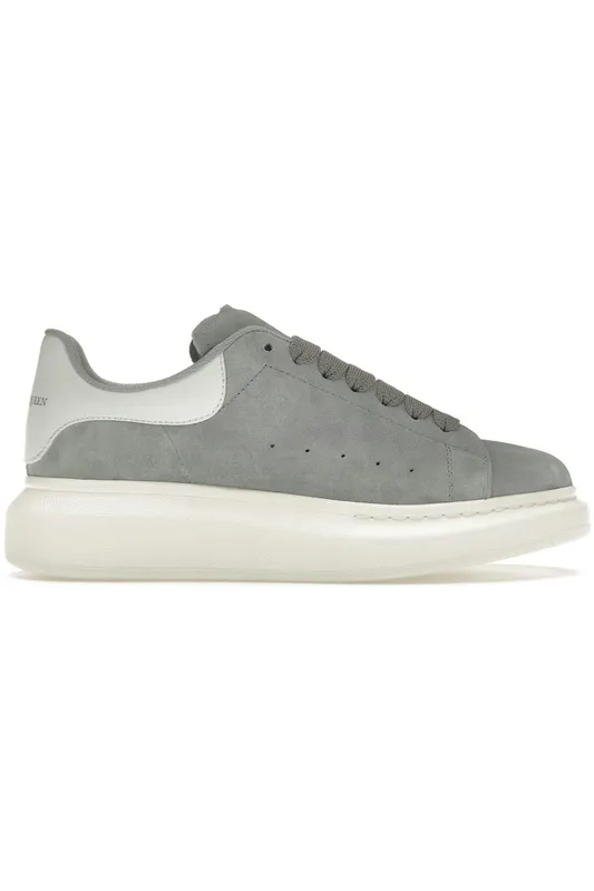 Alexander McQueen Oversized Dove Grey Suede (Women’s) (650792 WIA51 1389)