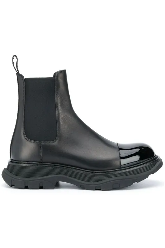 Alexander McQueen Shiny Toecap Chelsea Boot Black (610814WHZ821000)