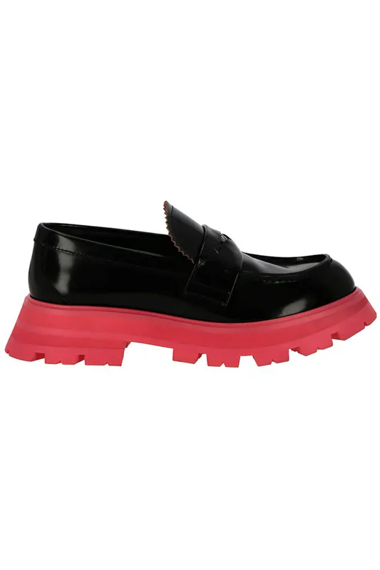 Alexander McQueen Wander Loafer Black Pink (Women’s) (685690WHZ8N1487)