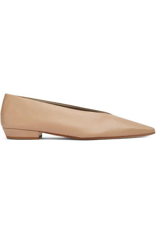 Bottega Veneta Almond Leather Ballet Flat Beige (Women’s) (608872VBSD09912)