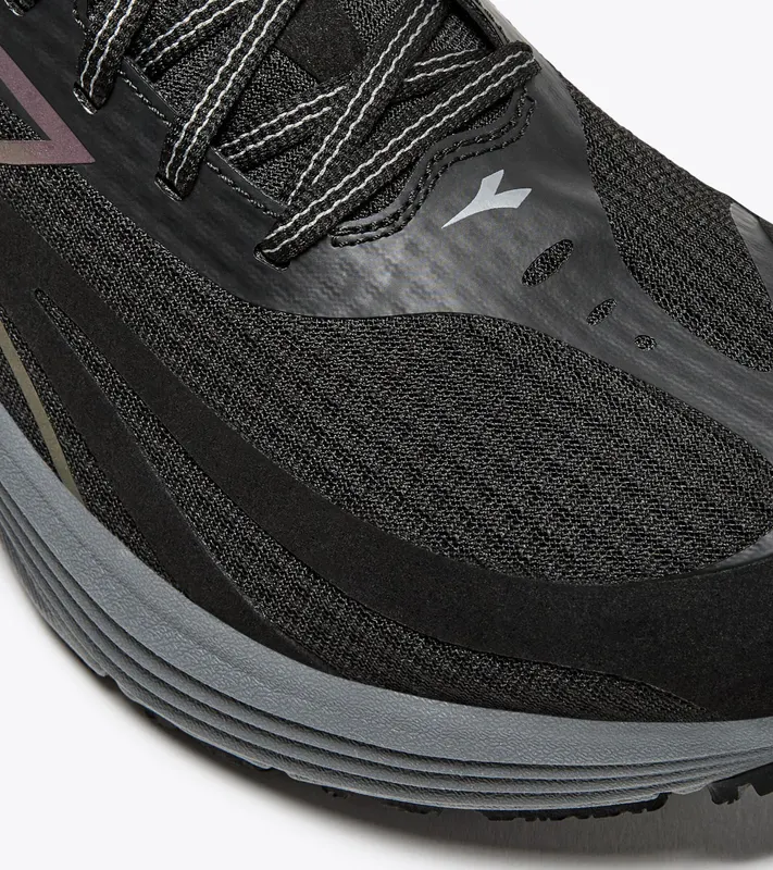 Diadora Mythos Blushield 9 Vortice Hip Black / Black (101.180245_C0200)