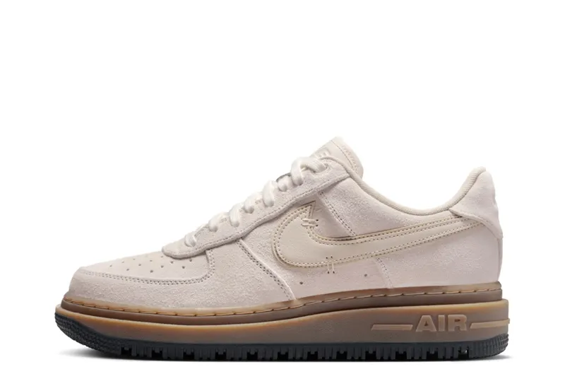 Nike Air Force 1 Luxe Off White (HV2531-100)