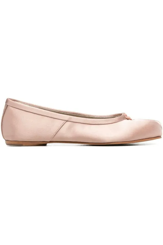 Maison Margiela Satin Tabi Ballerina Shoe Powder Pink (Women’s) (S58WZ0117P5125T4104)