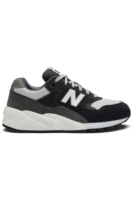 New Balance MT580 Comme des Garcons Homme Black (HKK101001 / MT580HM1)
