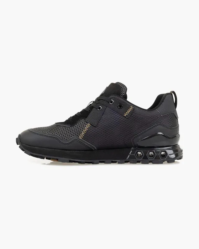 Cruyff Superbia Hex – Tech Black/Gold (CC244231-960)