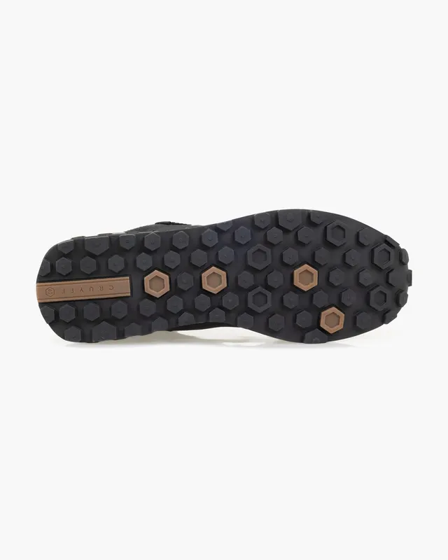 Cruyff Superbia Hex – Tech Black/Gold (CC244231-960)