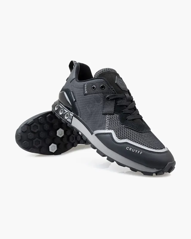 Cruyff Superbia Hex – Tech Black (CC244231-998)