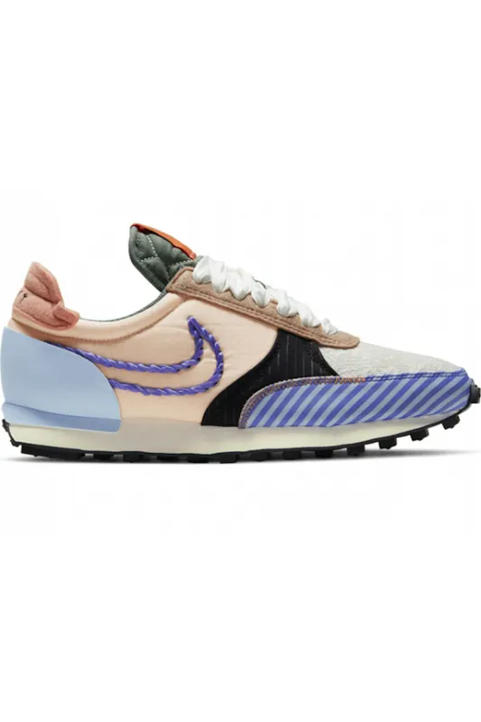 Nike Daybreak Type Crimson Tint Sapphire (Women’s) (DD8506-851)