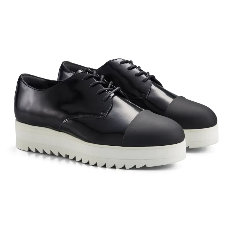 THE ONITSUKA DERBY (1182A290.005)