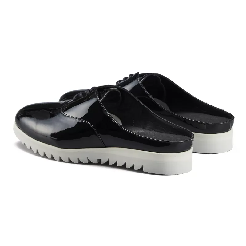 THE ONITSUKA OXFORD SABOT (1182A493.001)