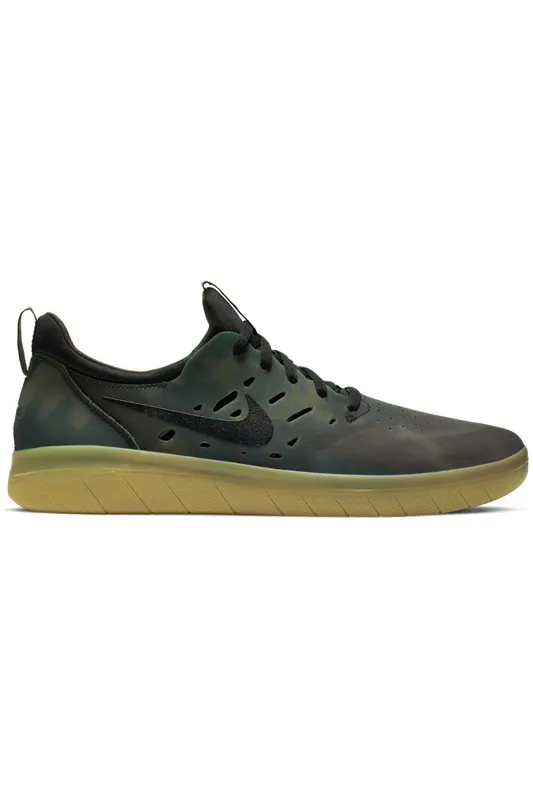 Nike Nyjah Free Premium SB Black Gum (AO0805-900)