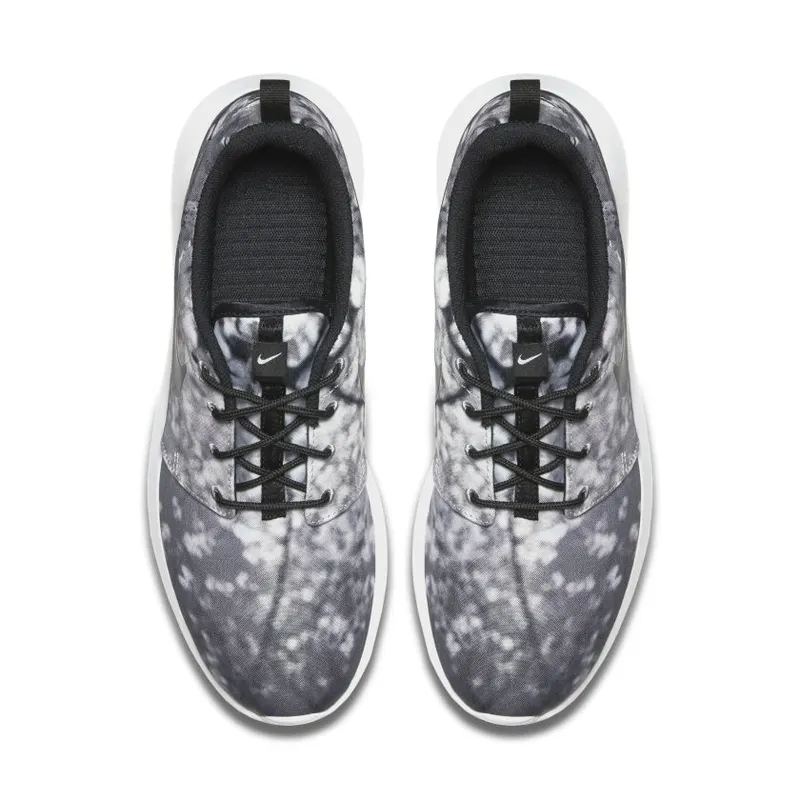 Nike Roshe One Cherry Blossom (Women’s) (819960-001)