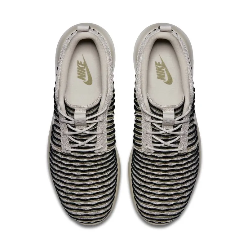 Nike Roshe Two Flyknit Neutral Olive (Women’s) (844929-200)